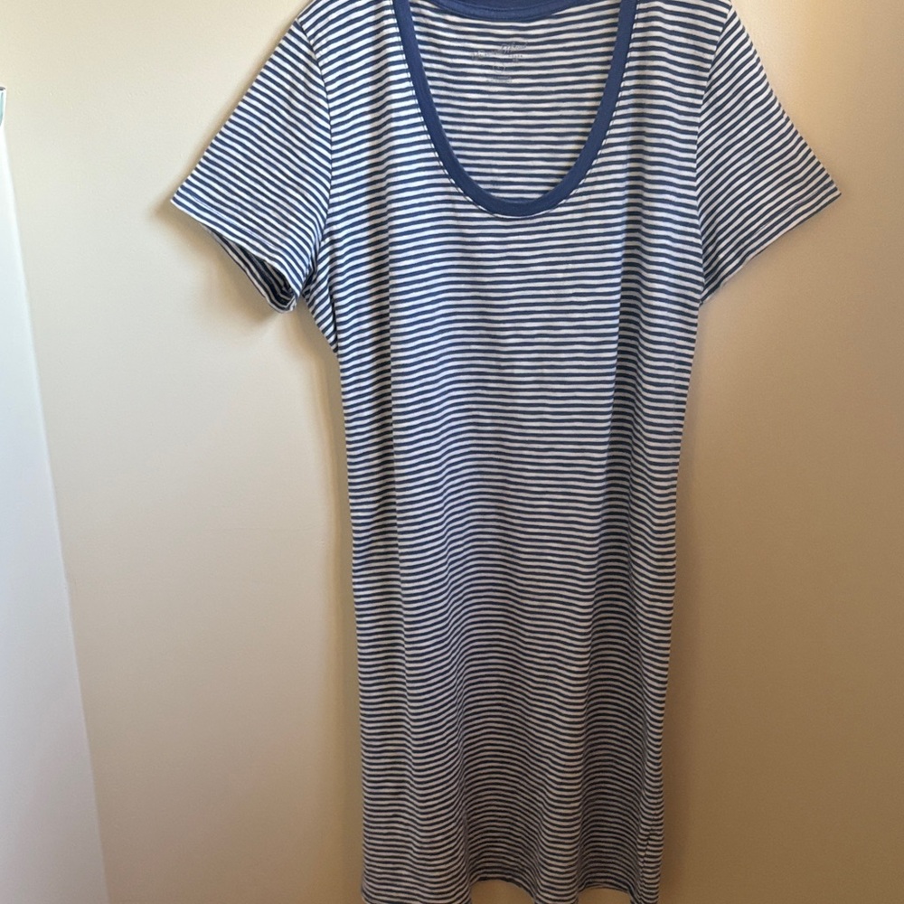 Universal Thread Navy and White Striped T-shirt Dress
